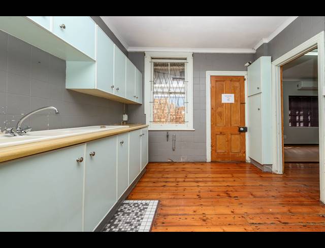 1,097M² BUILDING FOR SALE IN RICHMOND HILL